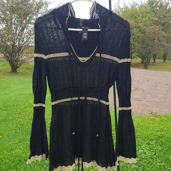 BCBGMaxAzria Black With Gold Stripes Sweater - Picture 1 of 10